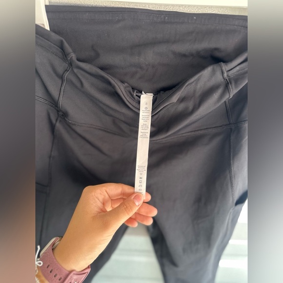 Women’s Lululemon Fast and Free Black 7/8 Tight Size 8 - Picture 13 of 13